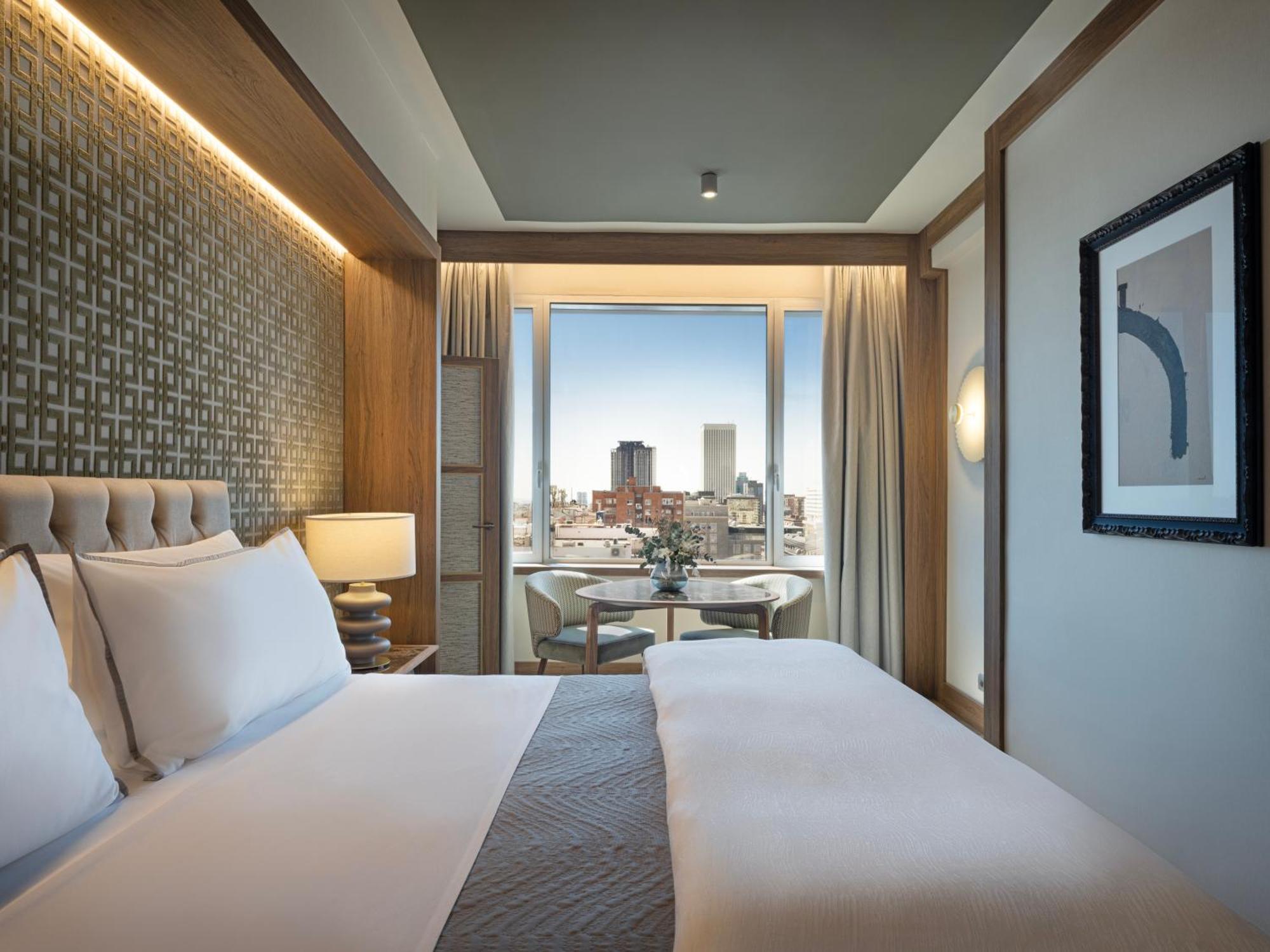 Hotel The Westin Madrid Cuzco Esterno foto