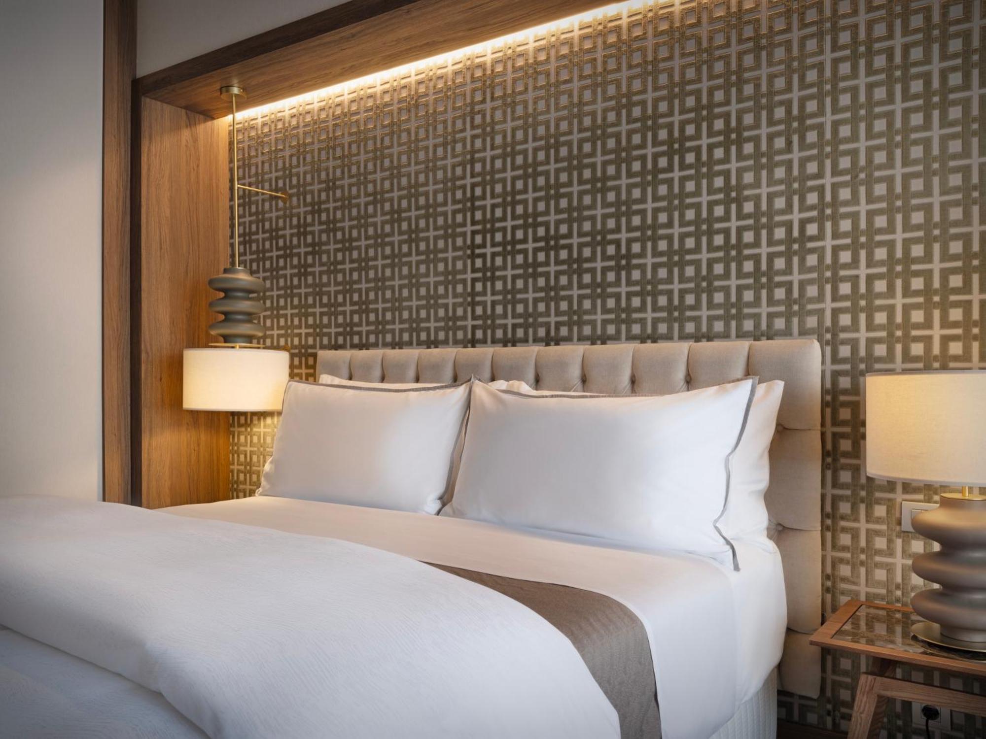 Hotel The Westin Madrid Cuzco Esterno foto