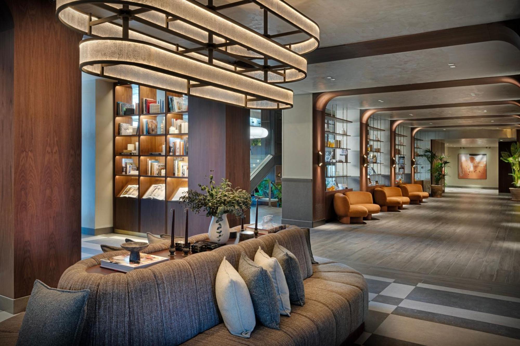 Hotel The Westin Madrid Cuzco Esterno foto