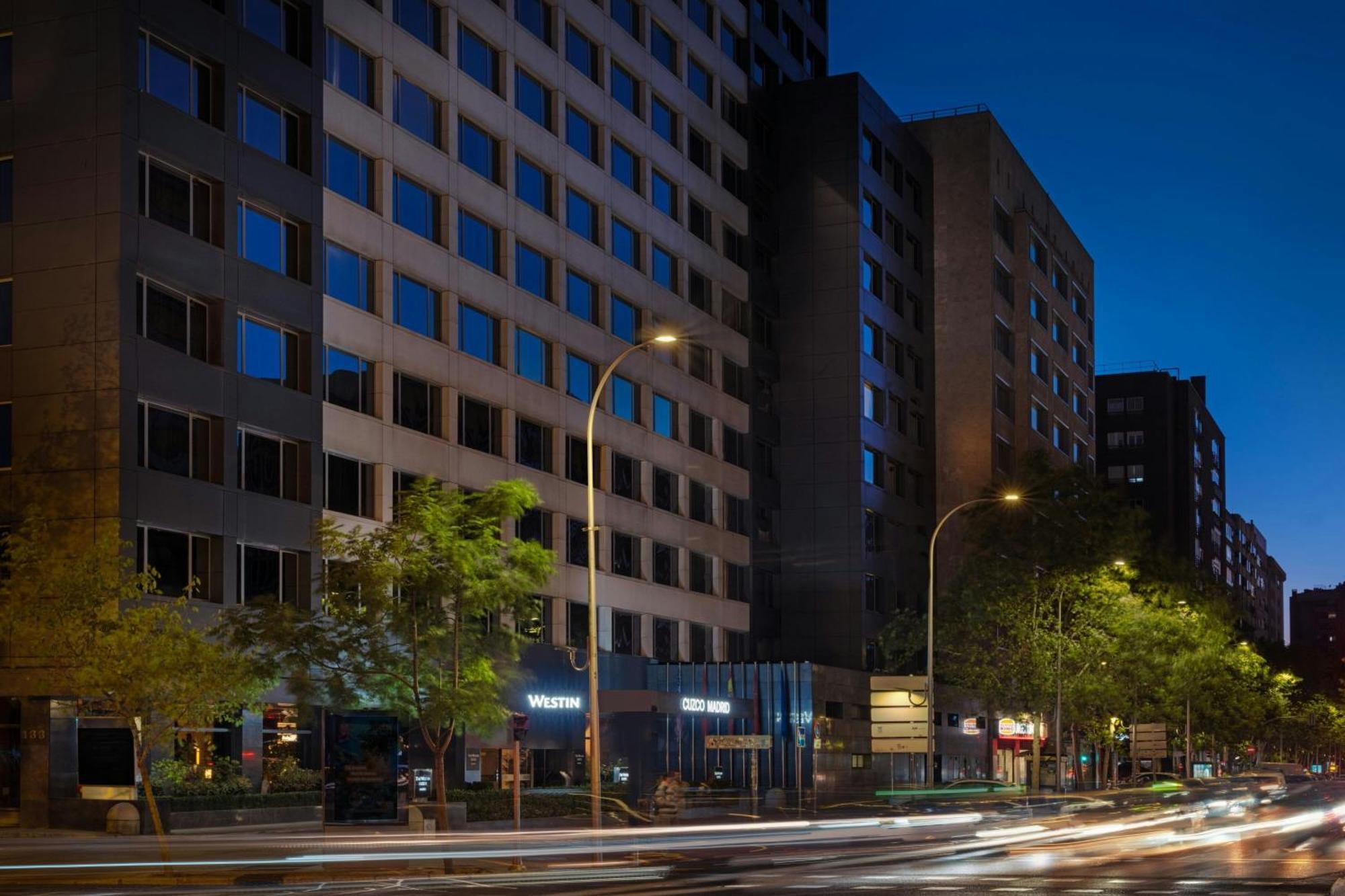 Hotel The Westin Madrid Cuzco Esterno foto